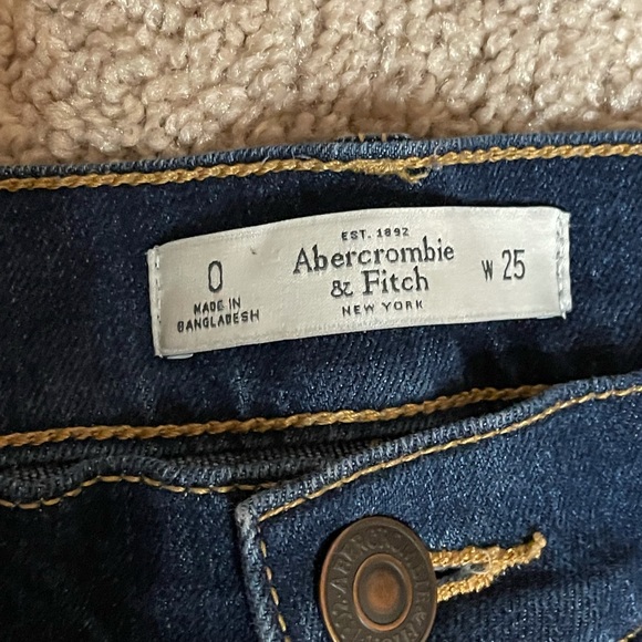 Abercrombie denim shorts - Picture 3 of 3